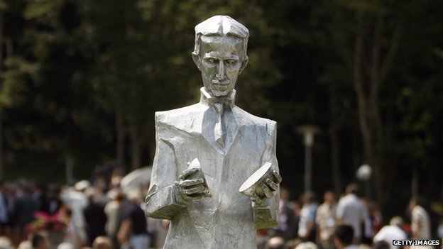 Statue of Nikola Tesla