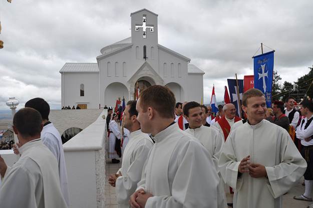 Crkva hrvatskih mu�enika - Udbina