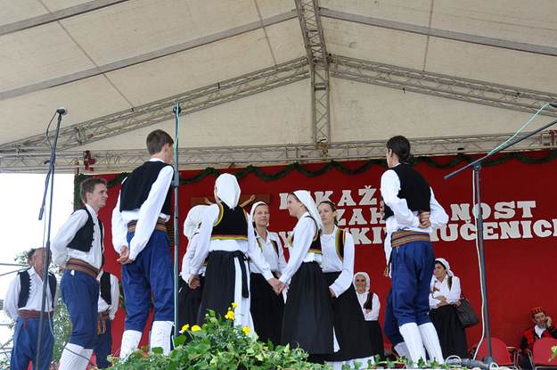 Crkva hrvatskih mu�enika - Udbina